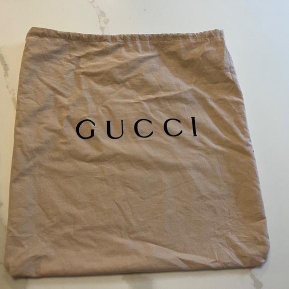 Gucci shoulder bag. - Picture 4 of 5